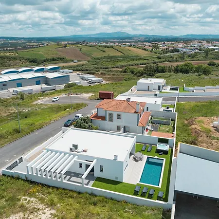 Venus With Jacuzzi And Private Pool 빌라 *